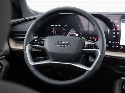 New 2025 Audi Q5 Premium image 9