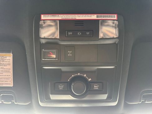 Used 2020 Toyota Tacoma TRD Off-Road image 25