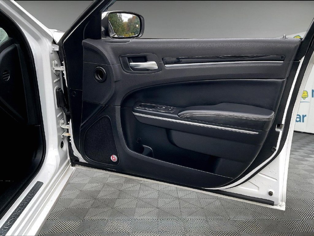 Used 2017 Chrysler 300 S w/ 300S Premium Group 2 AWD/4WD image 26