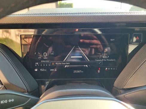 Used 2025 GMC Yukon Denali image 24