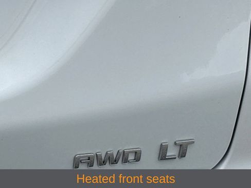 Used 2024 Chevrolet Equinox LT AWD/4WD image 16