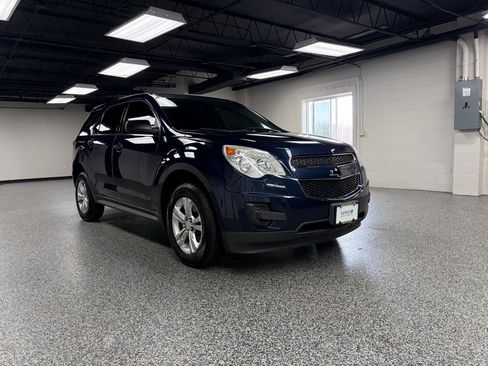 Used 2015 Chevrolet Equinox LS image 2