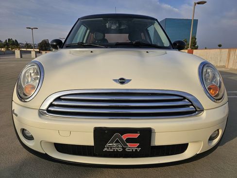 Used 2009 MINI Cooper Hardtop image 4