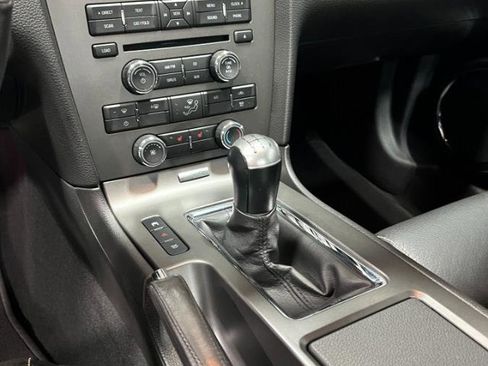 Used 2010 Ford Mustang GT Premium RWD image 13