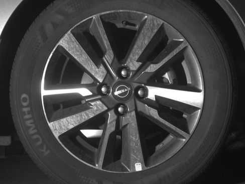 Used 2025 Nissan Versa SV image 13