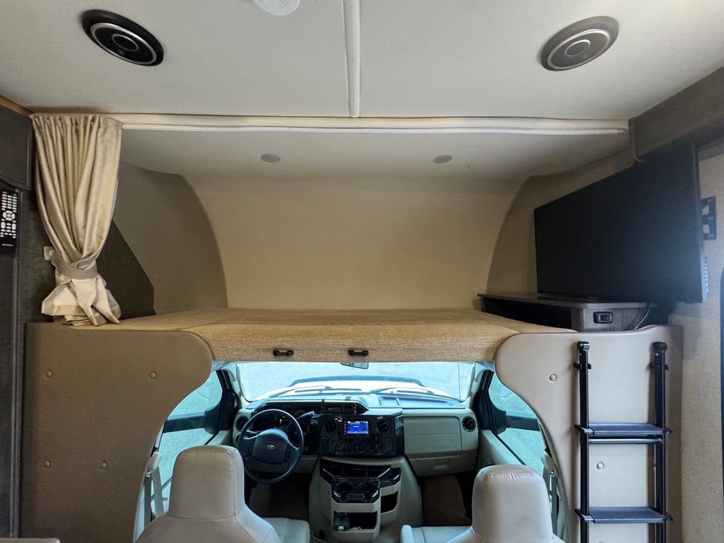 Used 2017 Ford E-450 and Econoline 450 Super Duty w/ Motorhome Prep Package RWD image 27