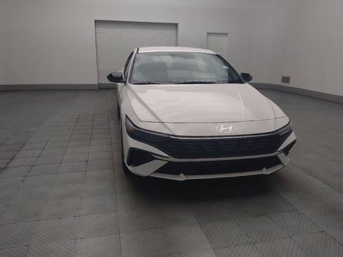 Used 2025 Hyundai Elantra Sport FWD image 14