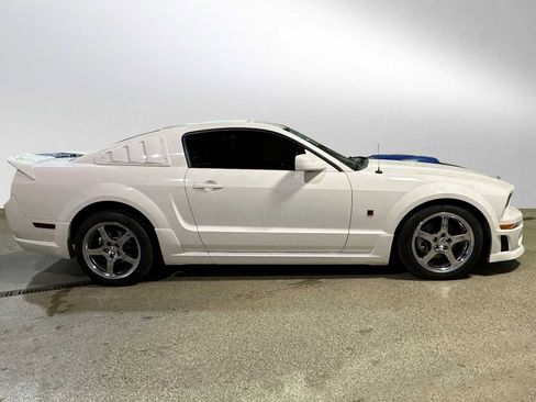 Used 2008 Ford Mustang GT Premium image 2