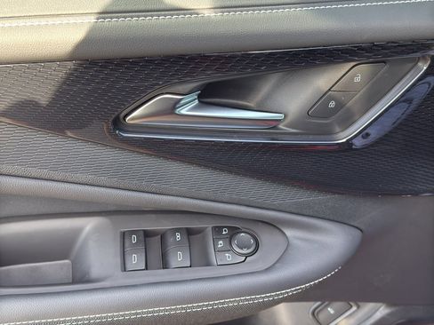 New 2026 Chevrolet Blazer EV LT image 10