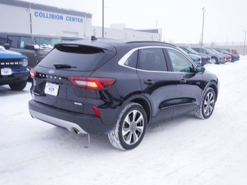 Certified 2024 Ford Escape Platinum image 5