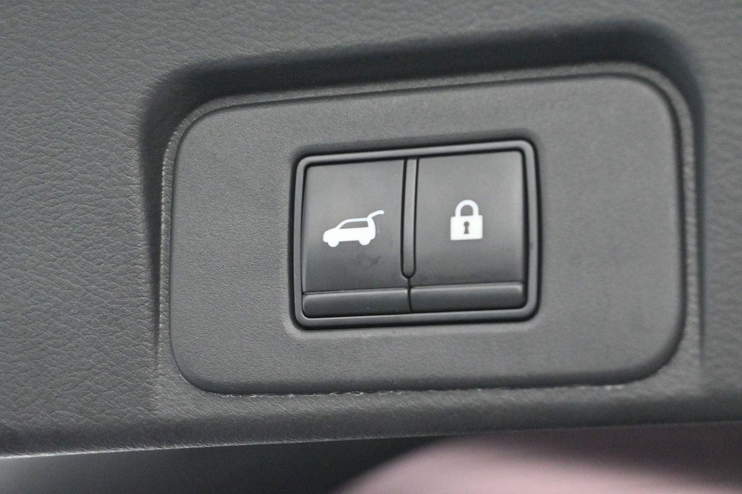 Used 2021 Nissan Rogue SV w/ Premium Package FWD image 10