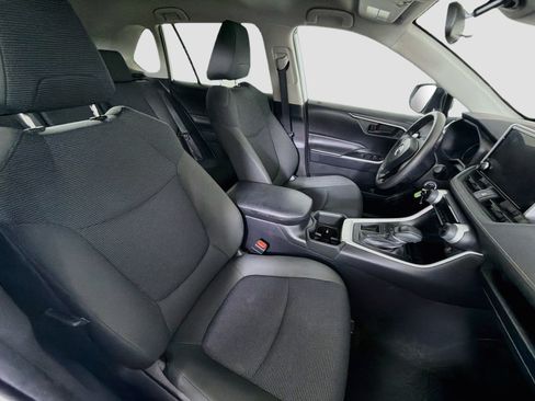Used 2025 Toyota RAV4 LE FWD image 30