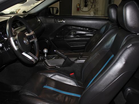 Used 2012 Ford Mustang GT Premium w/ Electronics Pkg RWD image 22