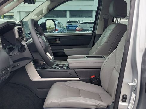 Used 2023 Toyota Tundra Limited image 23