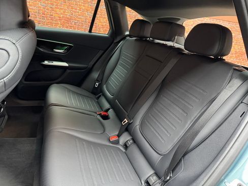 Used 2026 Mercedes-Benz GLC 300 4MATIC image 23