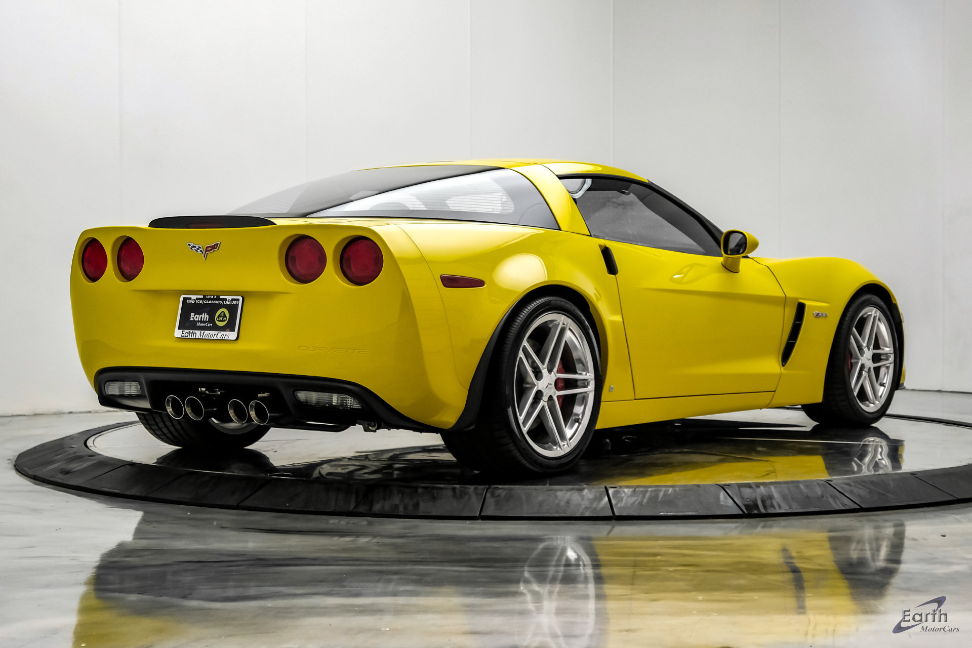 Used 2007 Chevrolet Corvette Z06 w/ Preferred Equipment Group RWD image 18
