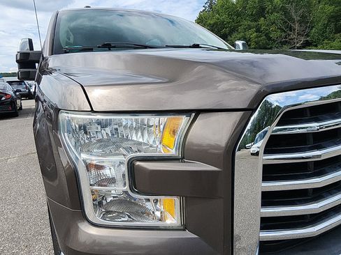 Used 2017 Ford F150 XLT w/ Equipment Group 302A Luxury AWD/4WD image 9