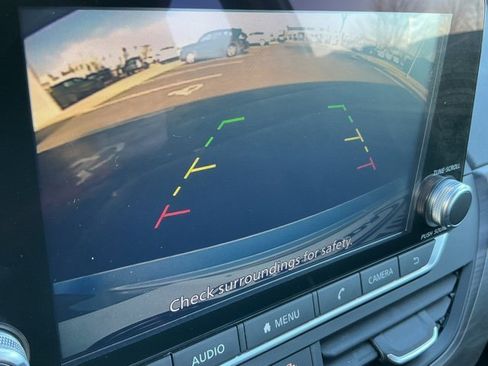 Used 2024 Nissan Altima 2.5 SV image 25