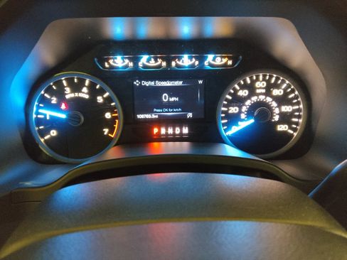 Used 2018 Ford F150 XLT w/ Equipment Group 302A Luxury AWD/4WD image 23