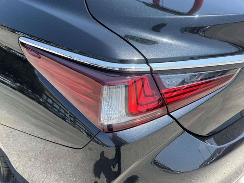 Used 2024 Lexus ES 350 w/ Premium Package FWD image 14
