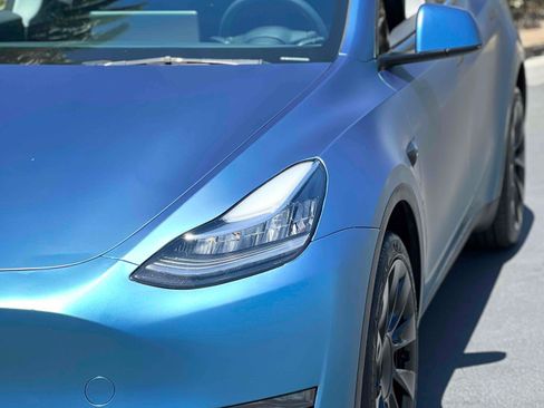 Used 2023 Tesla Model Y Long Range AWD/4WD image 40