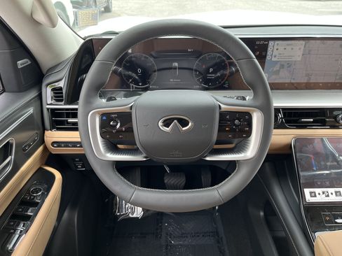 Certified 2026 INFINITI QX80 Luxe w/ Cargo Package AWD/4WD image 20