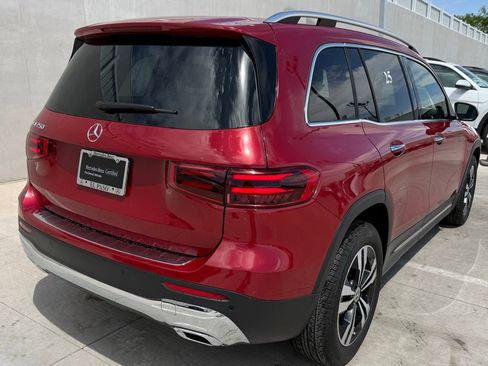 Used 2025 Mercedes-Benz GLB 250 image 7