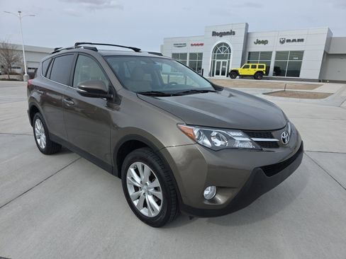 Used 2015 Toyota RAV4 Limited image 3