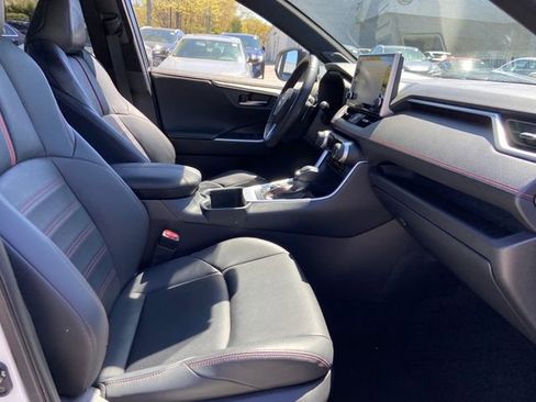 Used 2022 Toyota RAV4 XSE w/ Premium Package AWD/4WD image 27