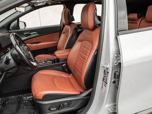 Used 2023 Kia Sportage SX image 11