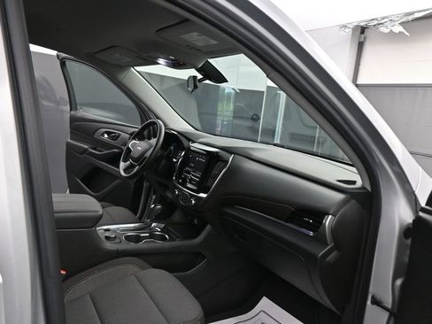 Used 2020 Chevrolet Traverse LS AWD/4WD image 45