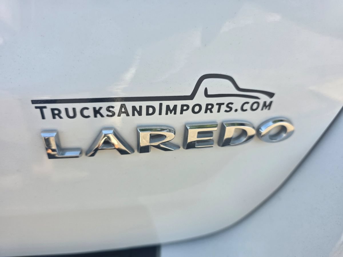 Used 2017 Jeep Grand Cherokee Laredo RWD image 5
