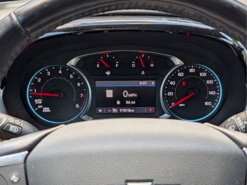 Used 2021 Chevrolet Traverse RS FWD image 14