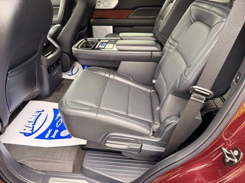 Used 2024 Lincoln Navigator Reserve w/ Equipment Group 201A AWD/4WD image 12