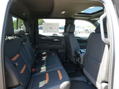 New 2026 GMC Sierra 1500 AT4 w/ AT4 Premium Package AWD/4WD image 13