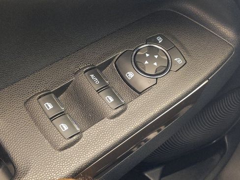 Used 2021 Ford EcoSport SE FWD image 27