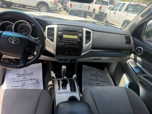 Used 2012 Toyota Tacoma 2WD Access Cab w/ SR5 Pkg image 10