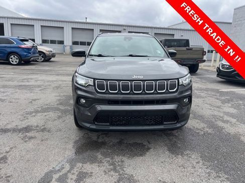 Used 2022 Jeep Compass Latitude image 5