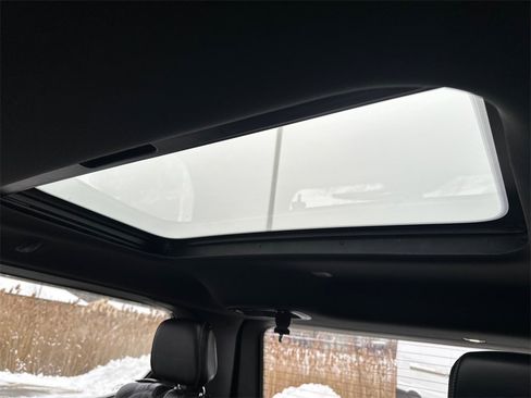 Used 2022 Jeep Wagoneer Series II w/ Premium Group I image 40