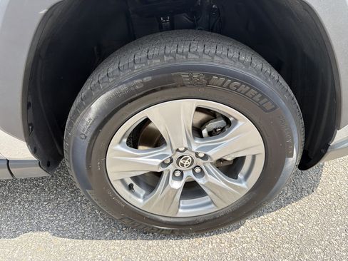 Certified 2024 Toyota RAV4 LE AWD/4WD image 23