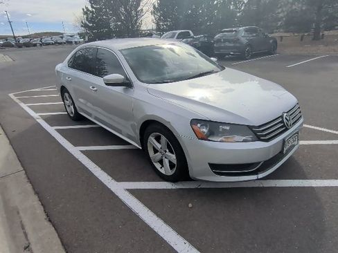 Used 2013 Volkswagen Passat 2.5 SE image 2