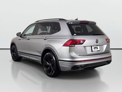 Used 2024 Volkswagen Tiguan SE R-Line