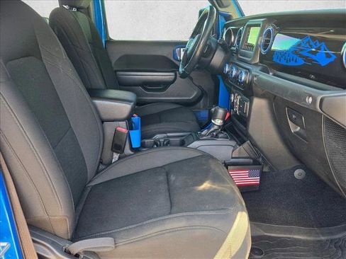 Used 2022 Jeep Gladiator Sport image 20