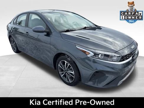 Used 2023 Kia Forte LXS image 1