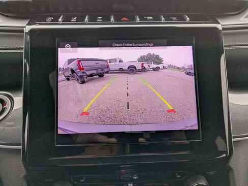 Used 2023 Jeep Grand Cherokee L Laredo image 34