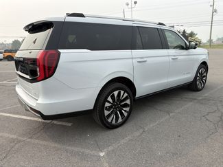 Used 2025 Ford Expedition Max Platinum w/ Driver's Package AWD/4WD video 3