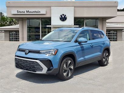 New 2025 Volkswagen Taos SE