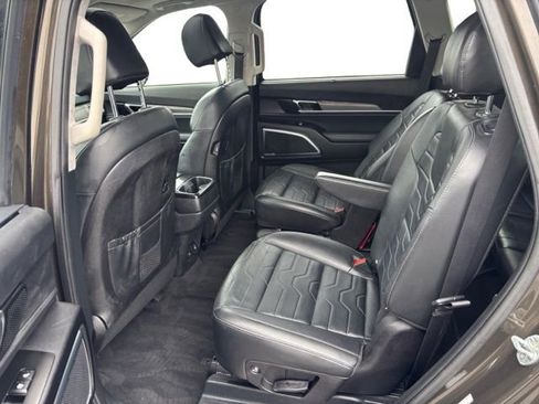 Used 2021 Kia Telluride SX w/ SX Prestige Package image 12