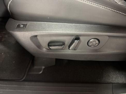 Certified 2025 INFINITI QX60 Autograph w/ Cargo Package image 15