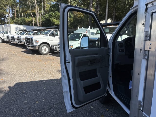 New 2026 Ford E-450 and Econoline 450 Super Duty w/ Power Equipment Group RWD image 19